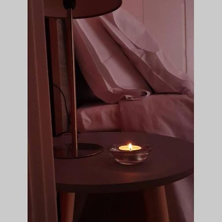 Greek Hospitality In A Modern Apartment アテネ エクステリア 写真